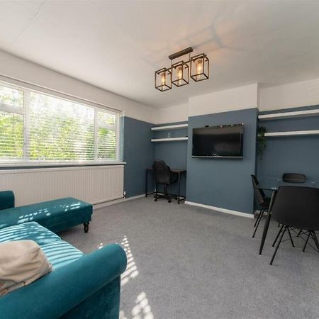 Vibrant & Stylish Mill Hill East Pad Apartment Hendon Ngoại thất bức ảnh