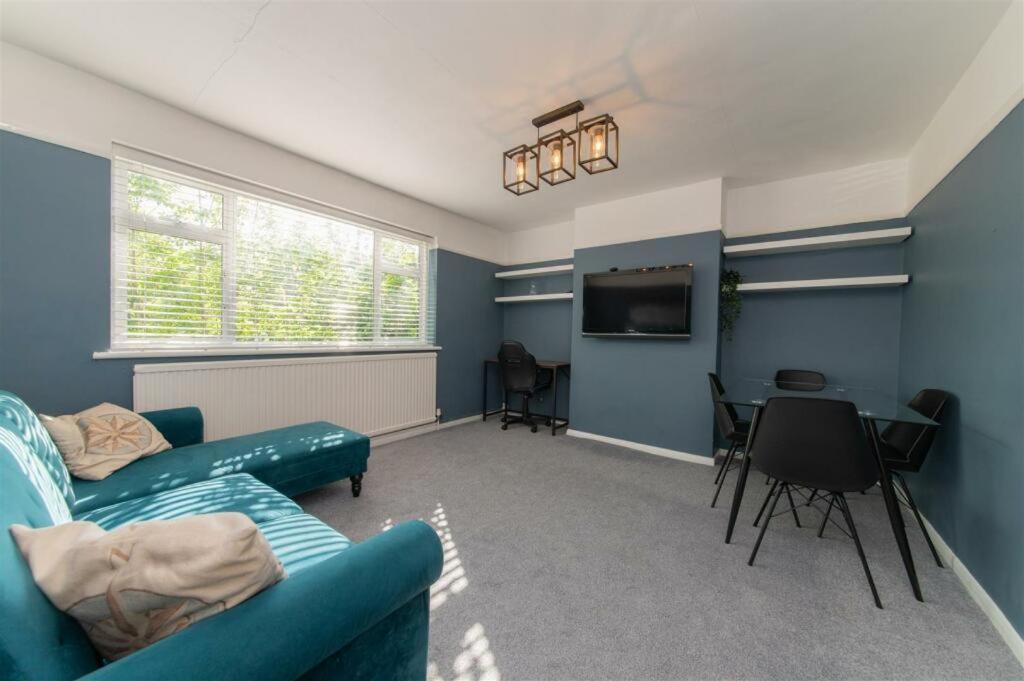Vibrant & Stylish Mill Hill East Pad Apartment Hendon Ngoại thất bức ảnh