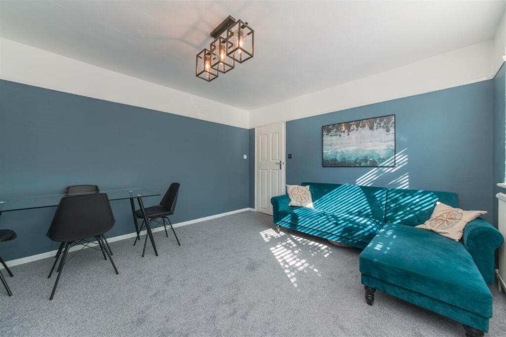 Vibrant & Stylish Mill Hill East Pad Apartment Hendon Ngoại thất bức ảnh