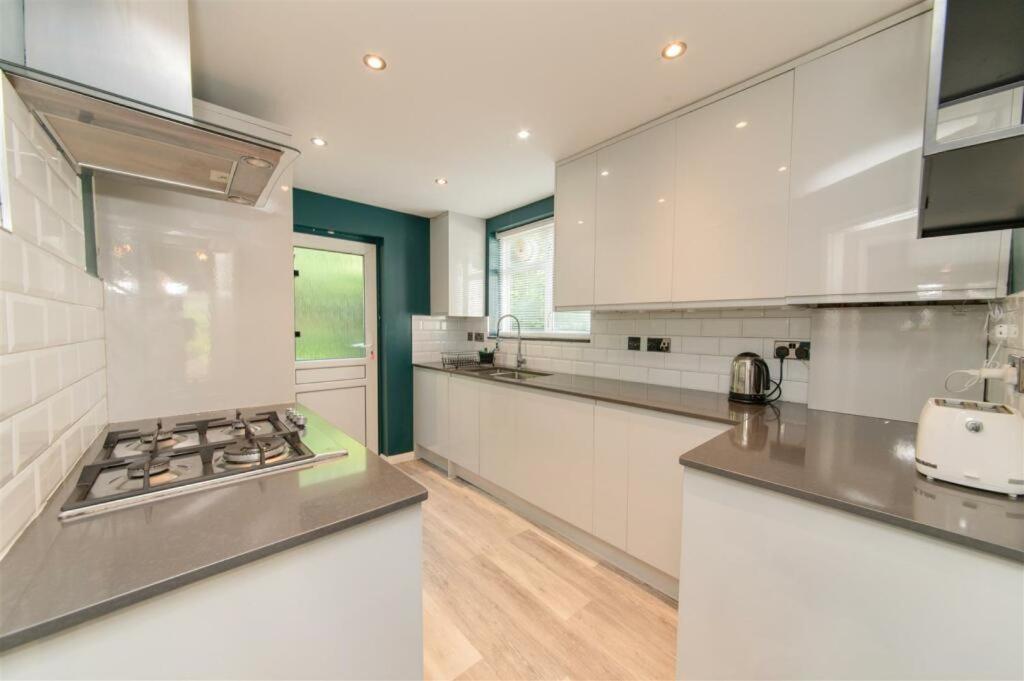 Vibrant & Stylish Mill Hill East Pad Apartment Hendon Ngoại thất bức ảnh